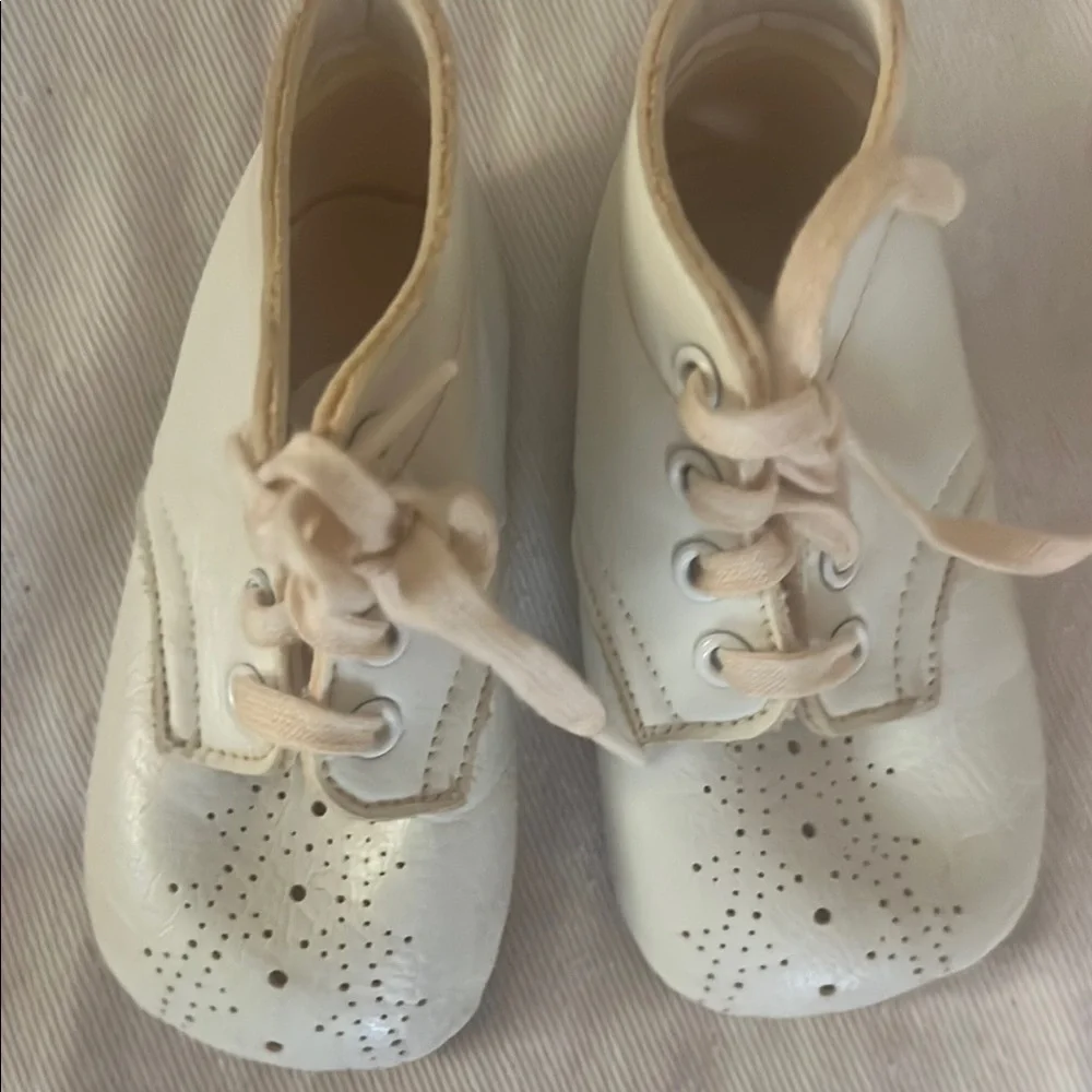VTG 50s Baby Shoes in Original Box by Mrs. Day's Ideal Baby Shoe